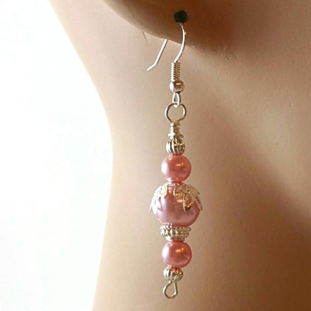 2 Inch Pink and Rose Dainty Pierced Earrings NEW - Picture 2 of 6
